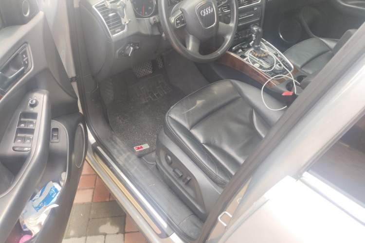 Used Audi Q5 2011 2.0TFSI Comfort Version Driver Seat