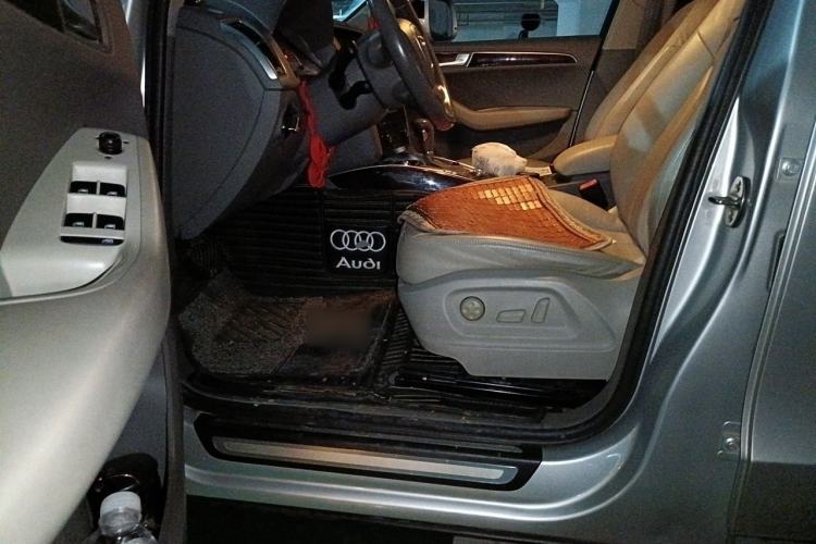Used Audi Q5 2011 2.0TFSI Comfort Version Driver Seat