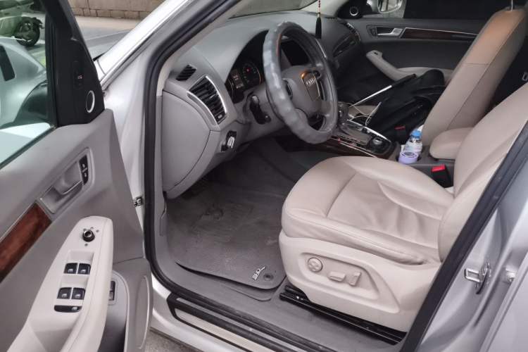 Used Audi Q5 2011 2.0TFSI Comfort Version Driver Seat