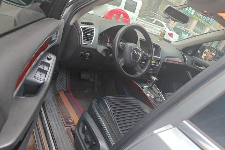 Used Audi Q5 2011 2.0TFSI Technology Model Driver Seat