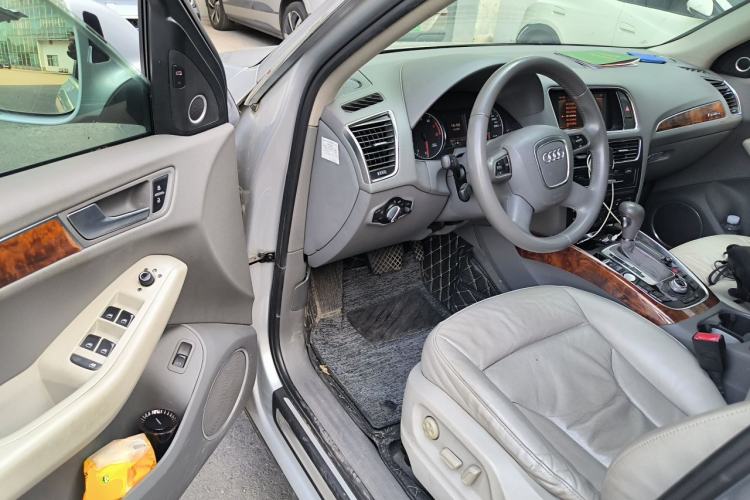 Used Audi Q5 2011 2.0TFSI Comfort Version Driver Seat