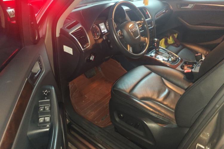 Used Audi Q5 2011 2.0TFSI Comfort Version Driver Seat