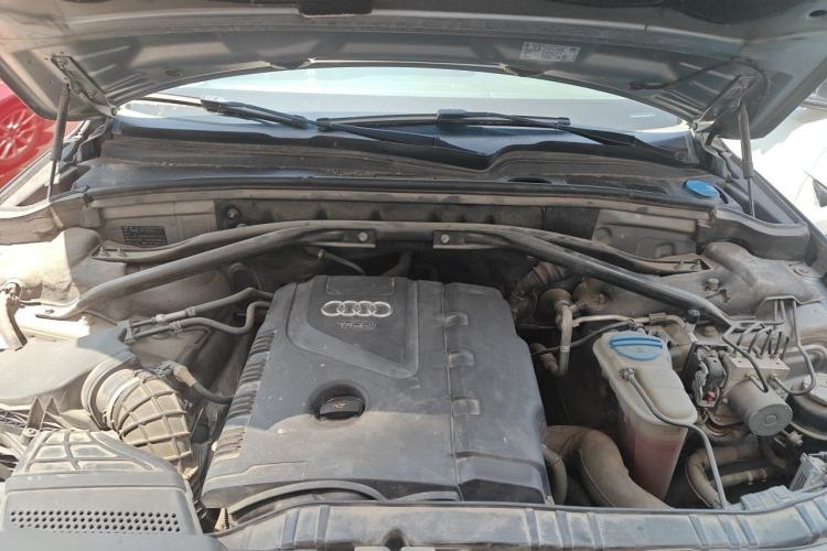 Used Audi Q5 2011 2.0TFSI Technology Model Engine Bay