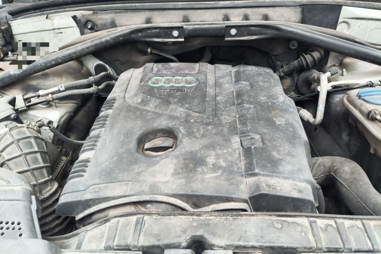 Used Audi Q5 2011 2.0TFSI Technology Model Engine Bay