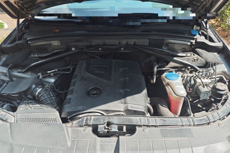 Used Audi Q5 2011 2.0TFSI Technology Model Engine Bay