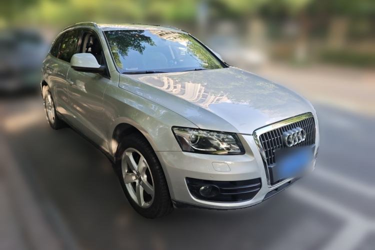 Used Audi Q5 2011 2.0TFSI Dynamic Edition Front Right 45 Deg