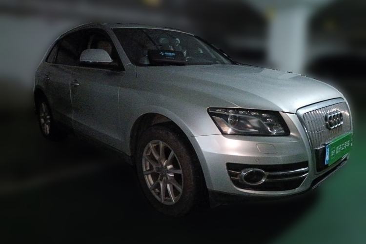 Used Audi Q5 2011 2.0TFSI Comfort Version Front Right 45 Deg