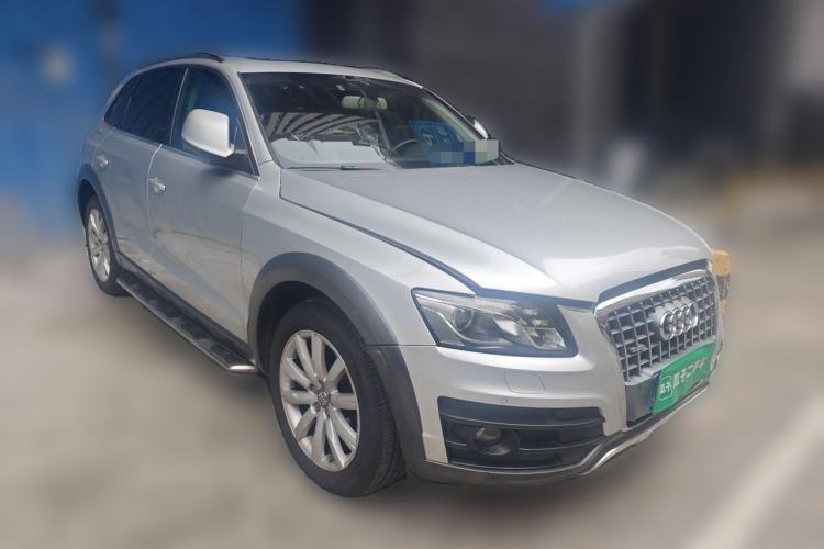 Used Audi Q5 2011 2.0TFSI Luxury Edition Front Right 45 Deg
