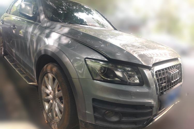 Used Audi Q5 2011 2.0TFSI Luxury Edition Front Right 45 Deg