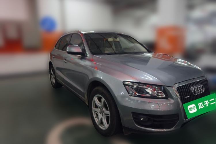 Used Audi Q5 2011 2.0TFSI Technology Model Front Right 45 Deg