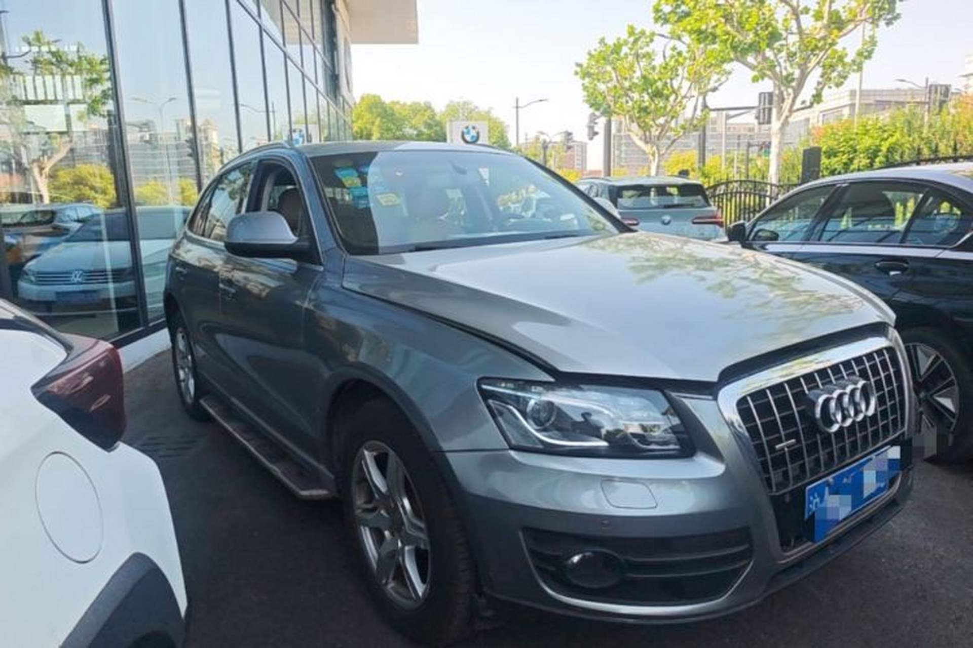 Used Audi Q5 2011 2.0TFSI Technology Model Front Right 45 Deg