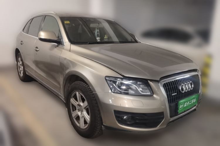 Used Audi Q5 2011 2.0TFSI Ambition Edition Front Right 45 Deg