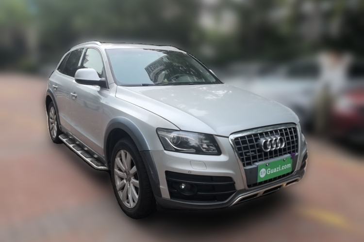 Used Audi Q5 2011 2.0TFSI Luxury Edition Front Right 45 Deg