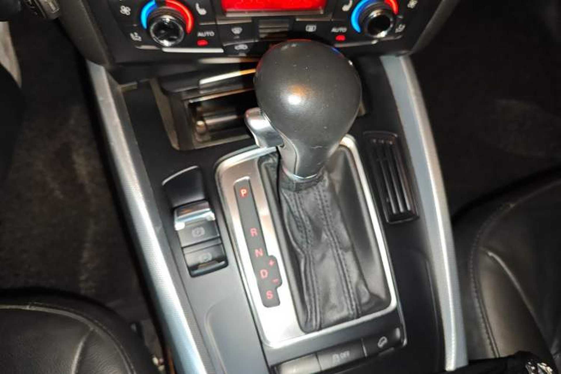 Used Audi Q5 2011 2.0TFSI Technology Model Gear Lever