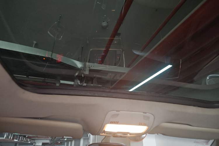 Used Audi Q5 2011 2.0TFSI Technology Model Headliner
