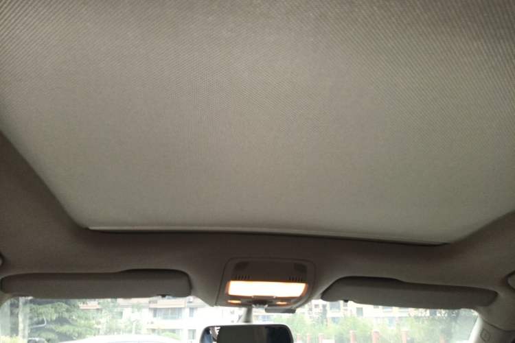 Used Audi Q5 2011 2.0TFSI Comfort Version Headliner