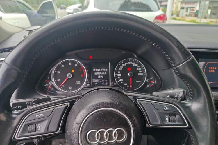 Used Audi Q5 2011 2.0TFSI Technology Model Instrument Cluster