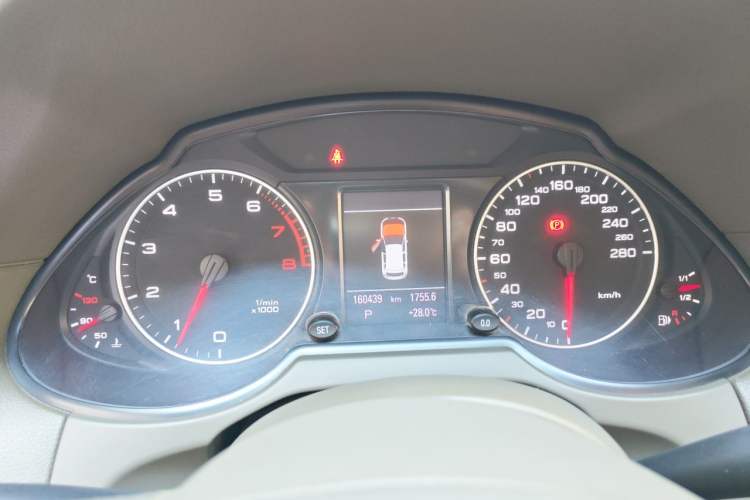 Used Audi Q5 2011 2.0TFSI Comfort Version Instrument Cluster