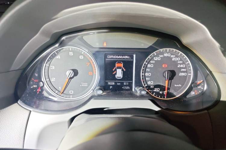 Used Audi Q5 2011 2.0TFSI Luxury Edition Instrument Cluster