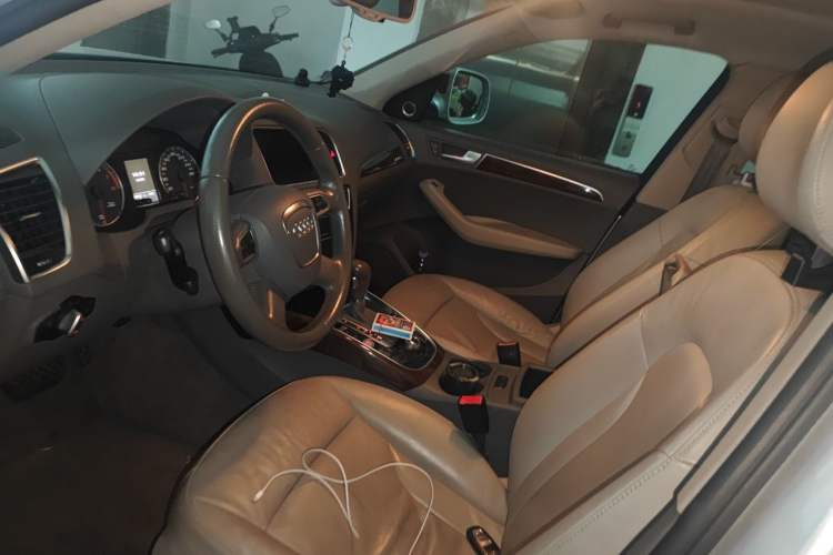 Used Audi Q5 2011 2.0TFSI Comfort Version Left Front Seat