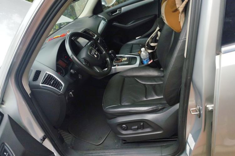 Used Audi Q5 2011 2.0TFSI Technology Model Left Front Seat