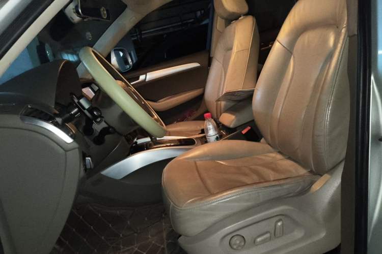 Used Audi Q5 2011 2.0TFSI Technology Model Left Front Seat