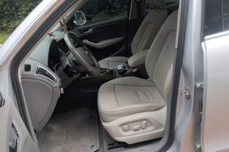 Used Audi Q5 2011 2.0TFSI Luxury Edition Left Front Seat