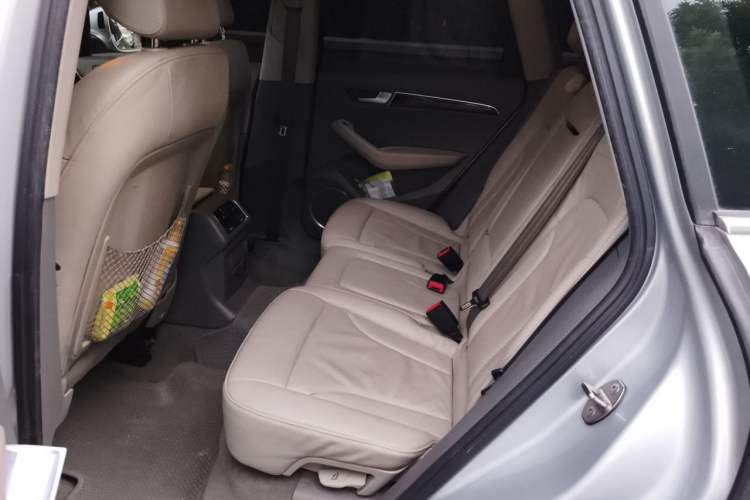 Used Audi Q5 2011 2.0TFSI Comfort Version Left Rear Seat