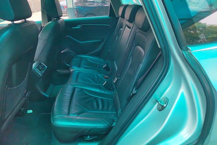 Used Audi Q5 2011 2.0TFSI Comfort Version Left Rear Seat