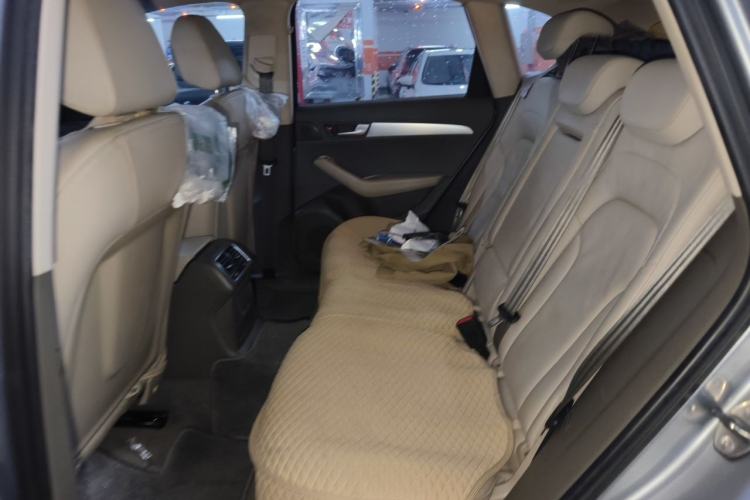 Used Audi Q5 2011 2.0TFSI Technology Model Left Rear Seat