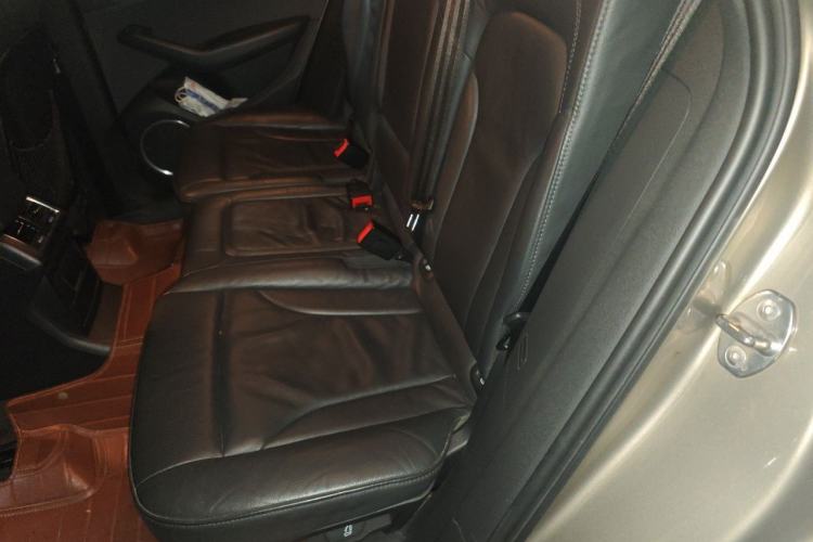 Used Audi Q5 2011 2.0TFSI Comfort Version Left Rear Seat