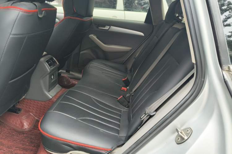 Used Audi Q5 2011 2.0TFSI Technology Model Left Rear Seat