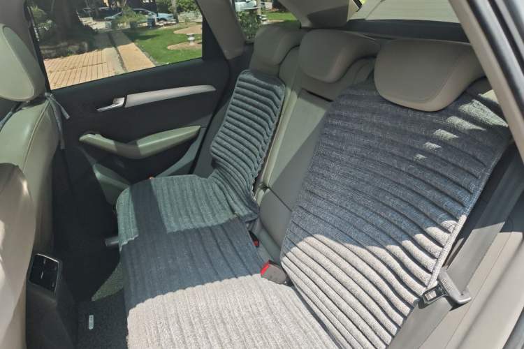 Used Audi Q5 2011 2.0TFSI Technology Model Left Rear Seat
