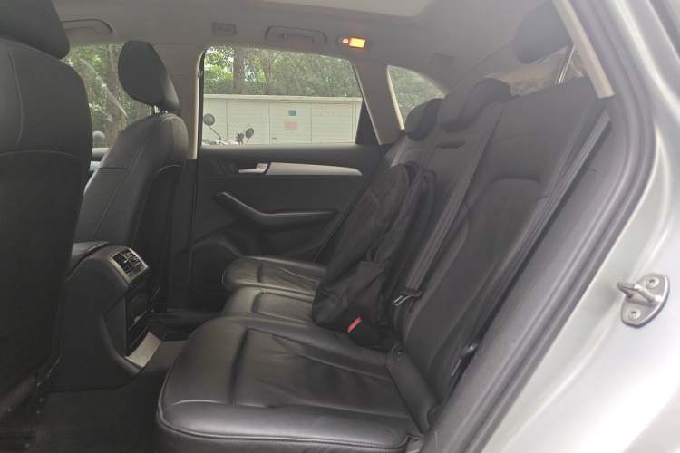 Used Audi Q5 2011 2.0TFSI Technology Model Left Rear Seat