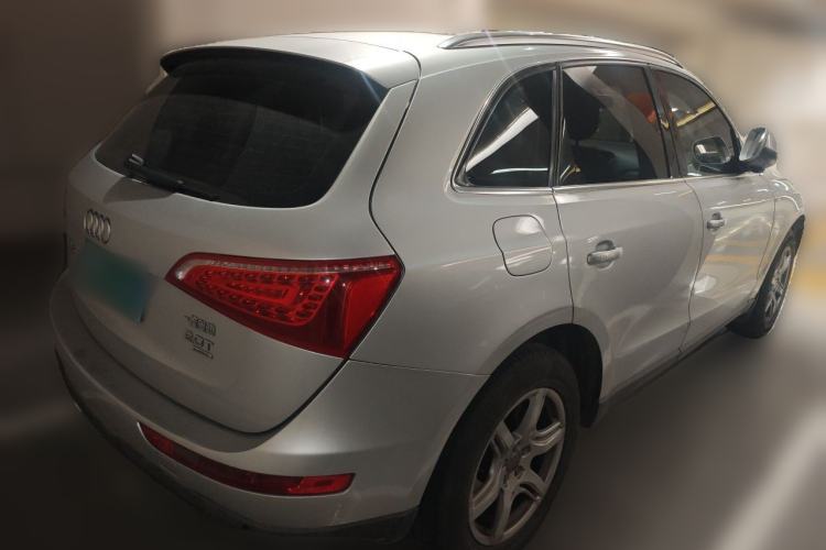 Used Audi Q5 2011 2.0TFSI Technology Model Rear Right 45 Deg