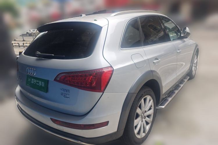 Used Audi Q5 2011 2.0TFSI Luxury Edition Rear Right 45 Deg