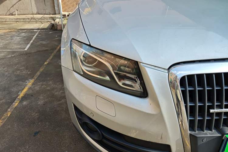 Used Audi Q5 2011 2.0TFSI Dynamic Edition Right Front Headlight