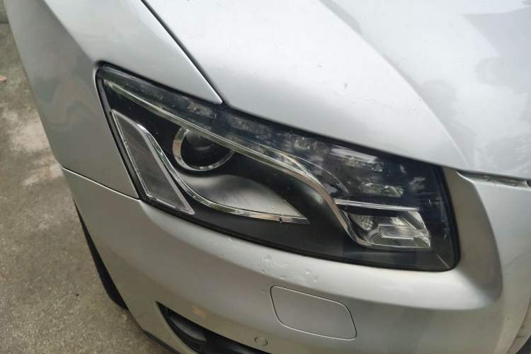 Used Audi Q5 2011 2.0TFSI Technology Model Right Front Headlight