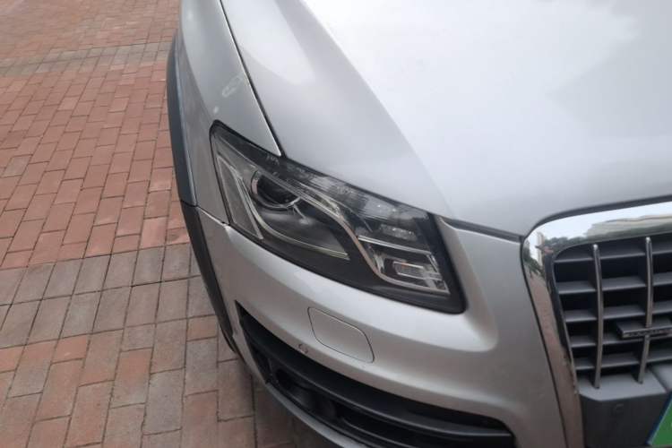 Used Audi Q5 2011 2.0TFSI Luxury Edition Right Front Headlight