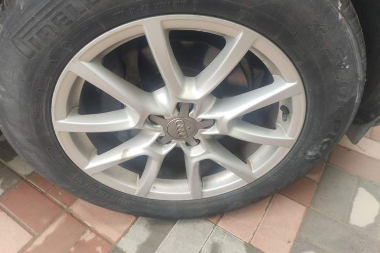 Used Audi Q5 2011 2.0TFSI Comfort Version Right Front Wheel Hub