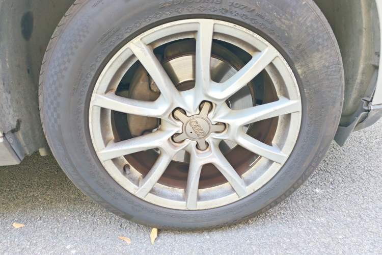Used Audi Q5 2011 2.0TFSI Comfort Version Right Front Wheel Hub