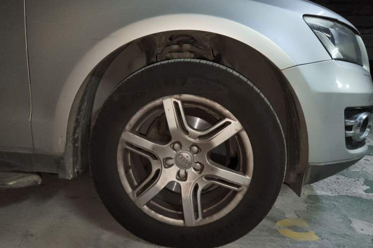 Used Audi Q5 2011 2.0TFSI Technology Model Right Front Wheel Hub
