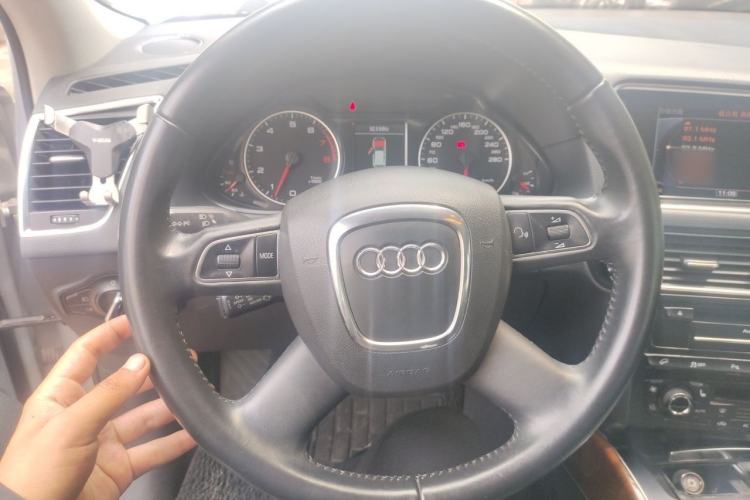 Used Audi Q5 2011 2.0TFSI Comfort Version Steering Wheel