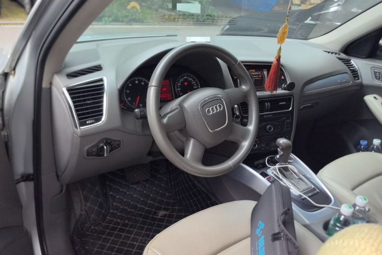 Used Audi Q5 2011 2.0TFSI Technology Model Steering Wheel