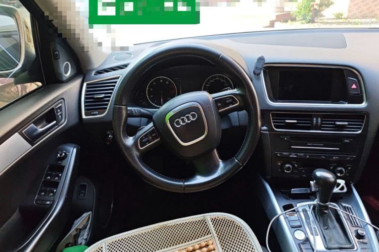 Used Audi Q5 2011 2.0TFSI Dynamic Edition Steering Wheel