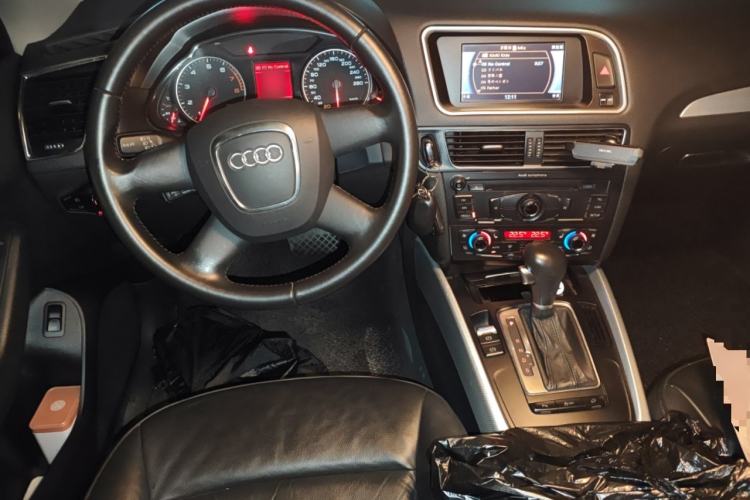 Used Audi Q5 2011 2.0TFSI Technology Model Steering Wheel