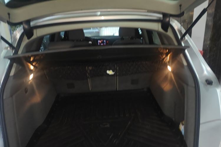 Used Audi Q5 2011 2.0TFSI Comfort Version Trunk
