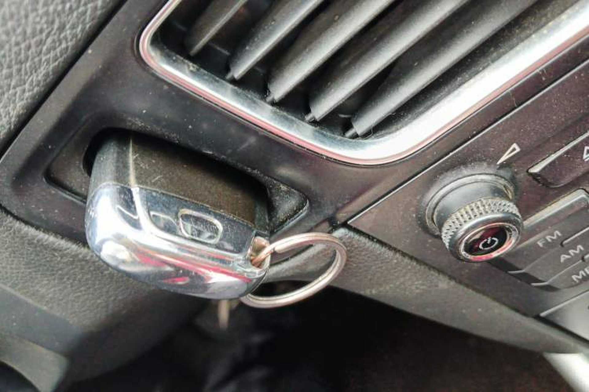 Used Audi Q5 2011 2.0TFSI Technology Model Vehicle Key