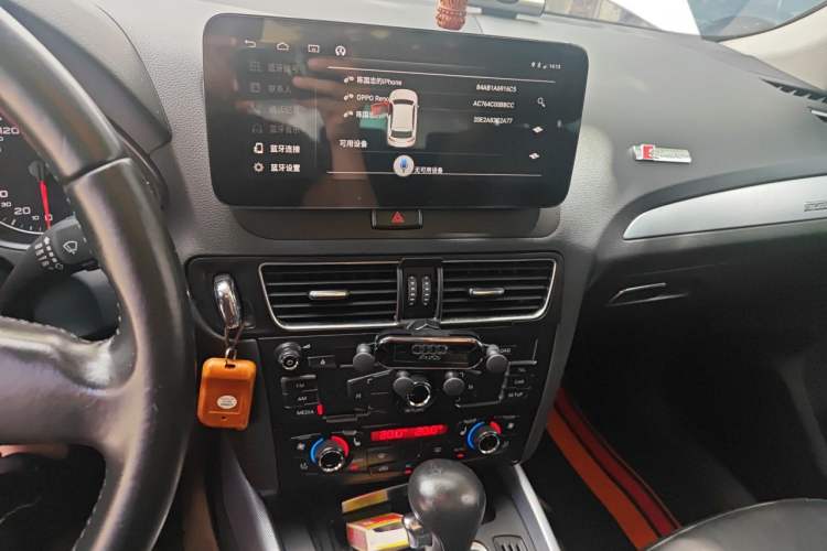 Used Audi Q5 2011 2.0TFSI Comfort Version Audio And AC Panel