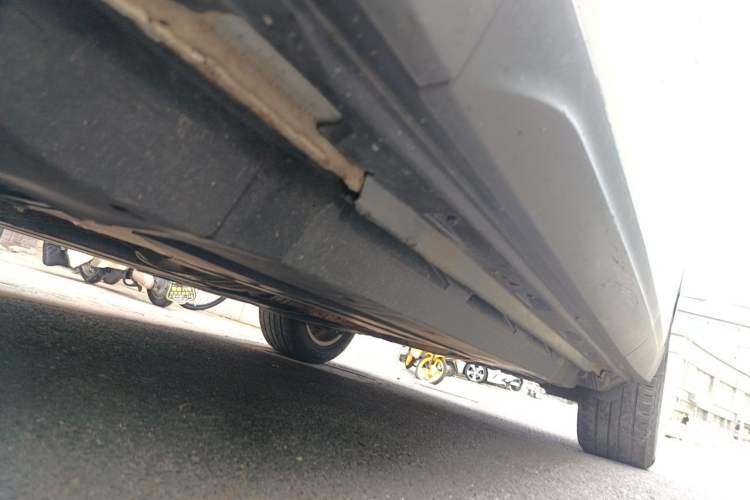 Used Audi Q5 2011 2.0TFSI Technology Model Chassis Front Left